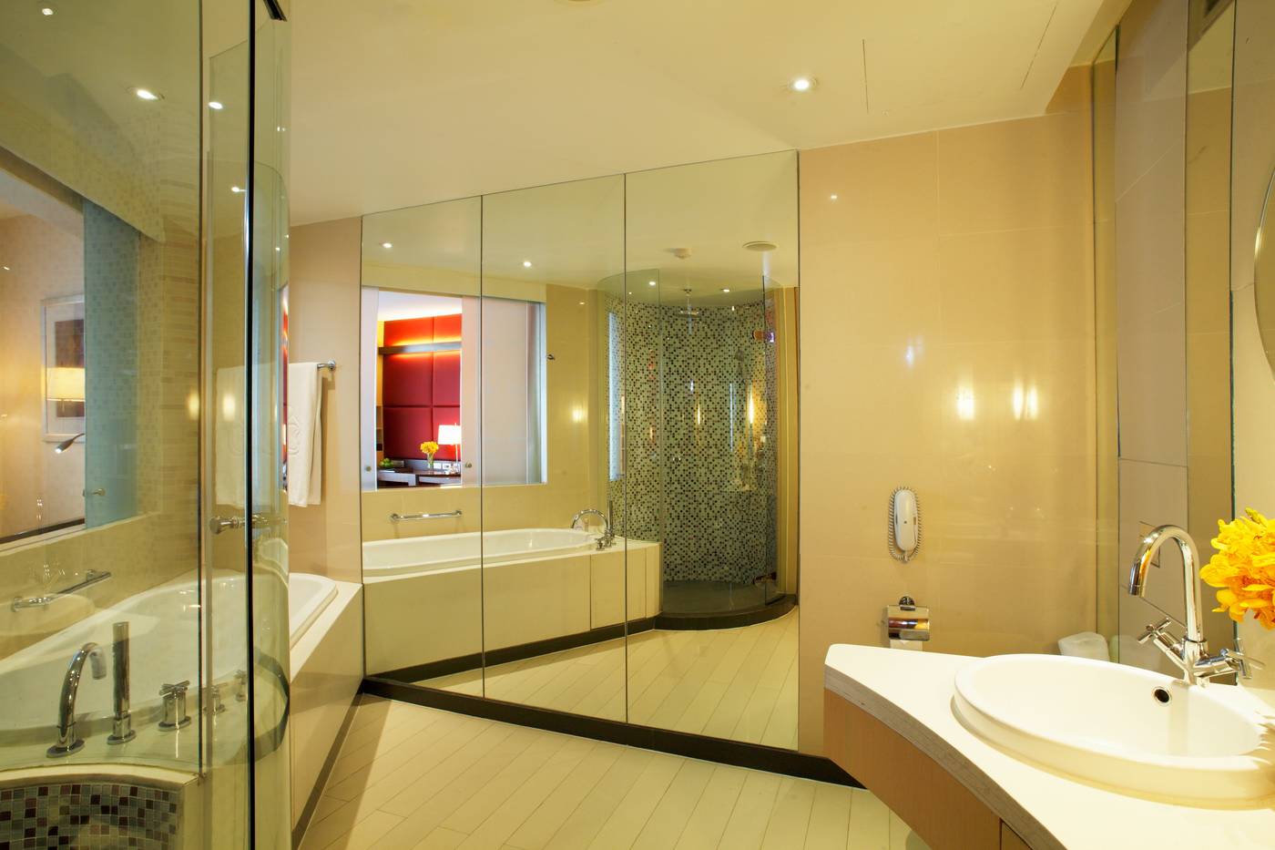 Centara-Grand-at-CentralWorld-Room-75