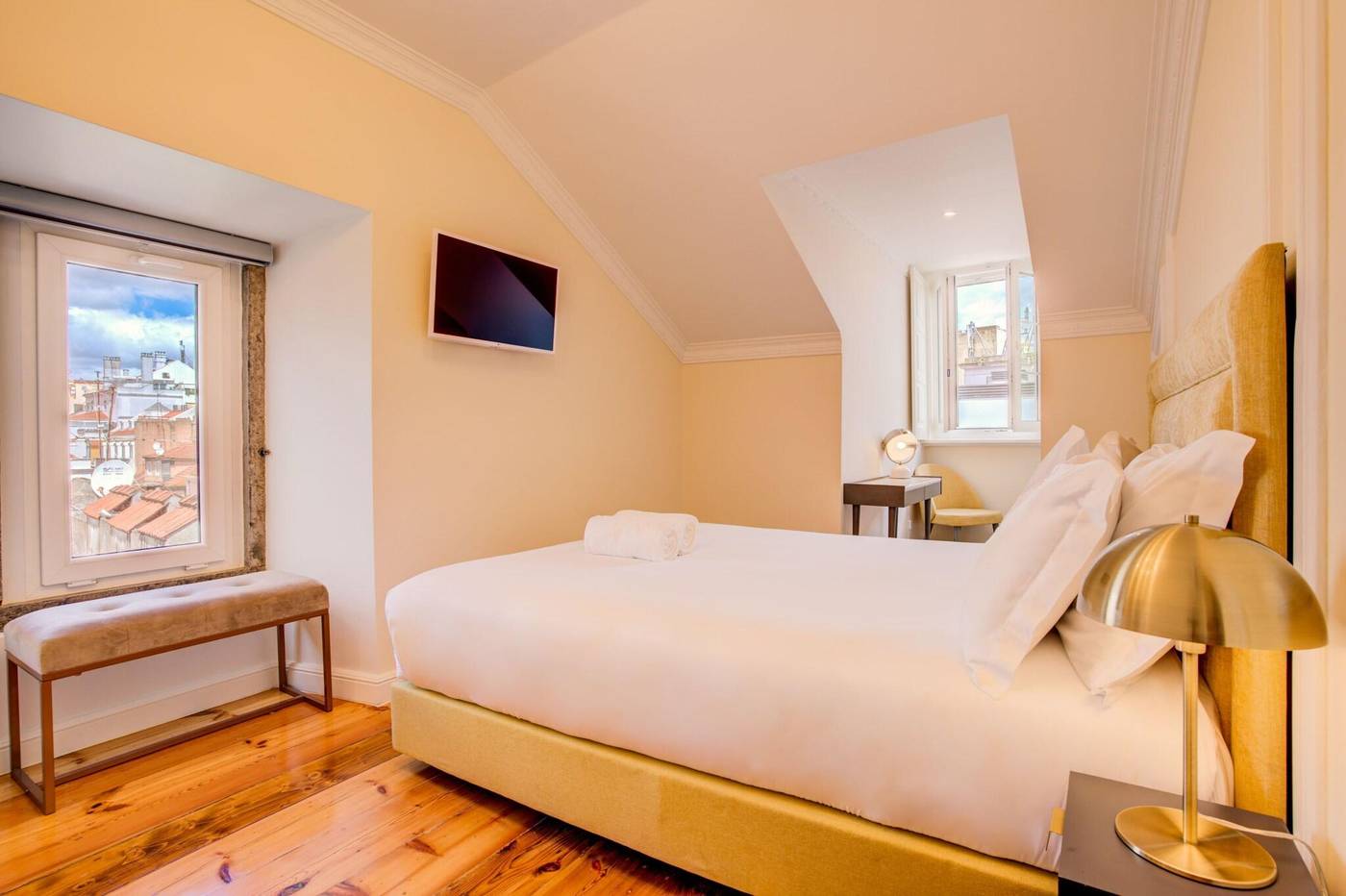 Solar-Dos-Poetas-Room-43