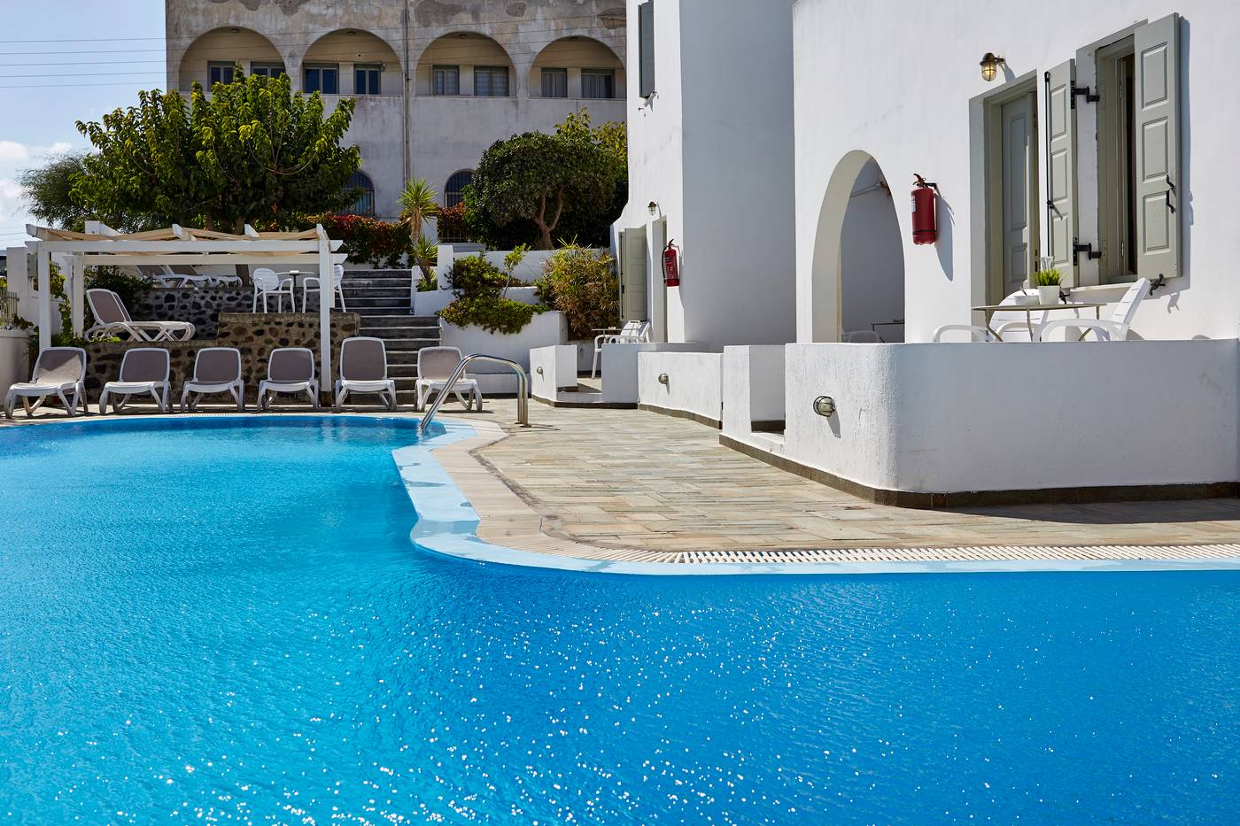 Nissos-Thira-Pool-1