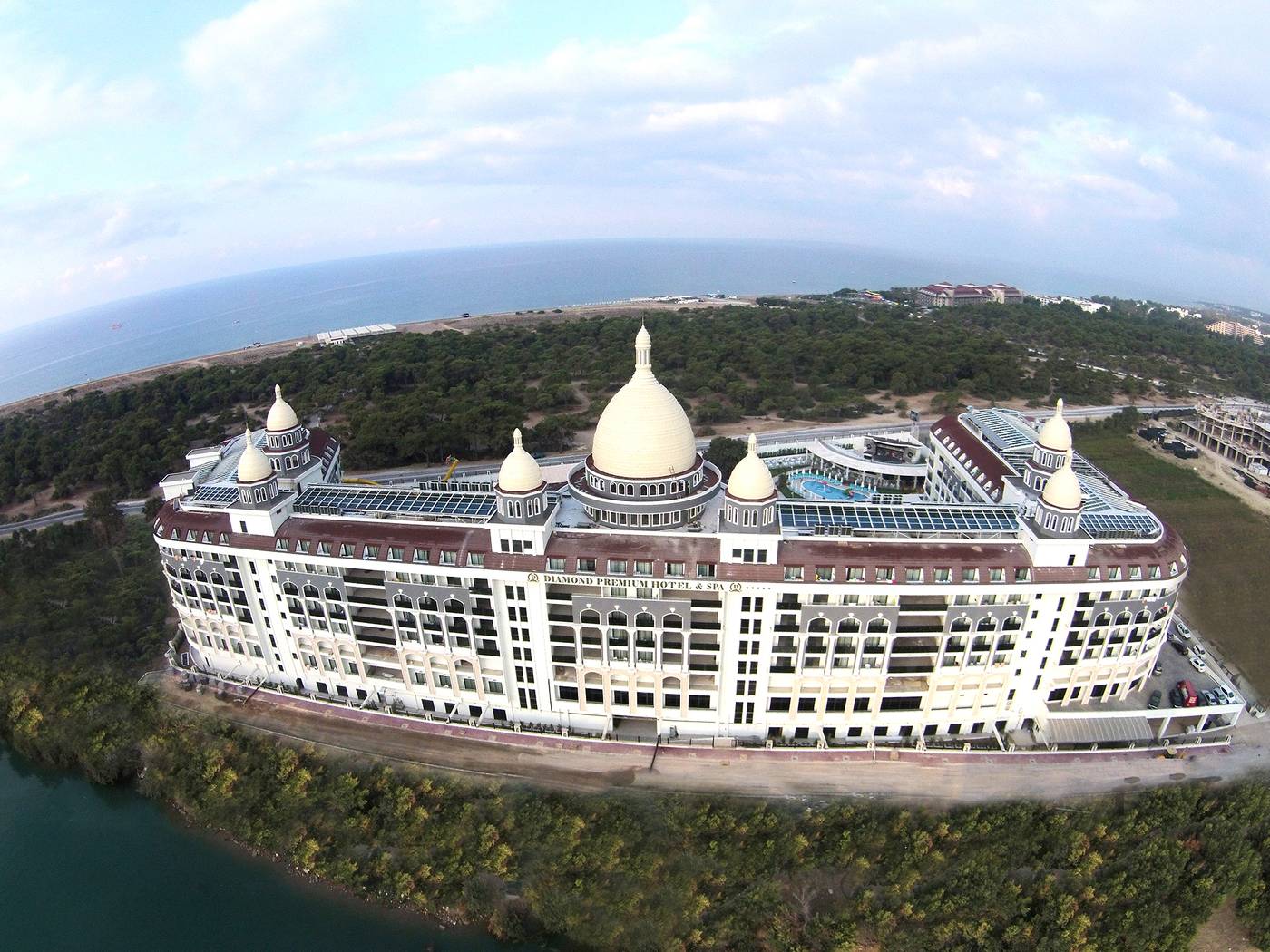 Diamond-Premium-Hotel---Spa-General-view-12