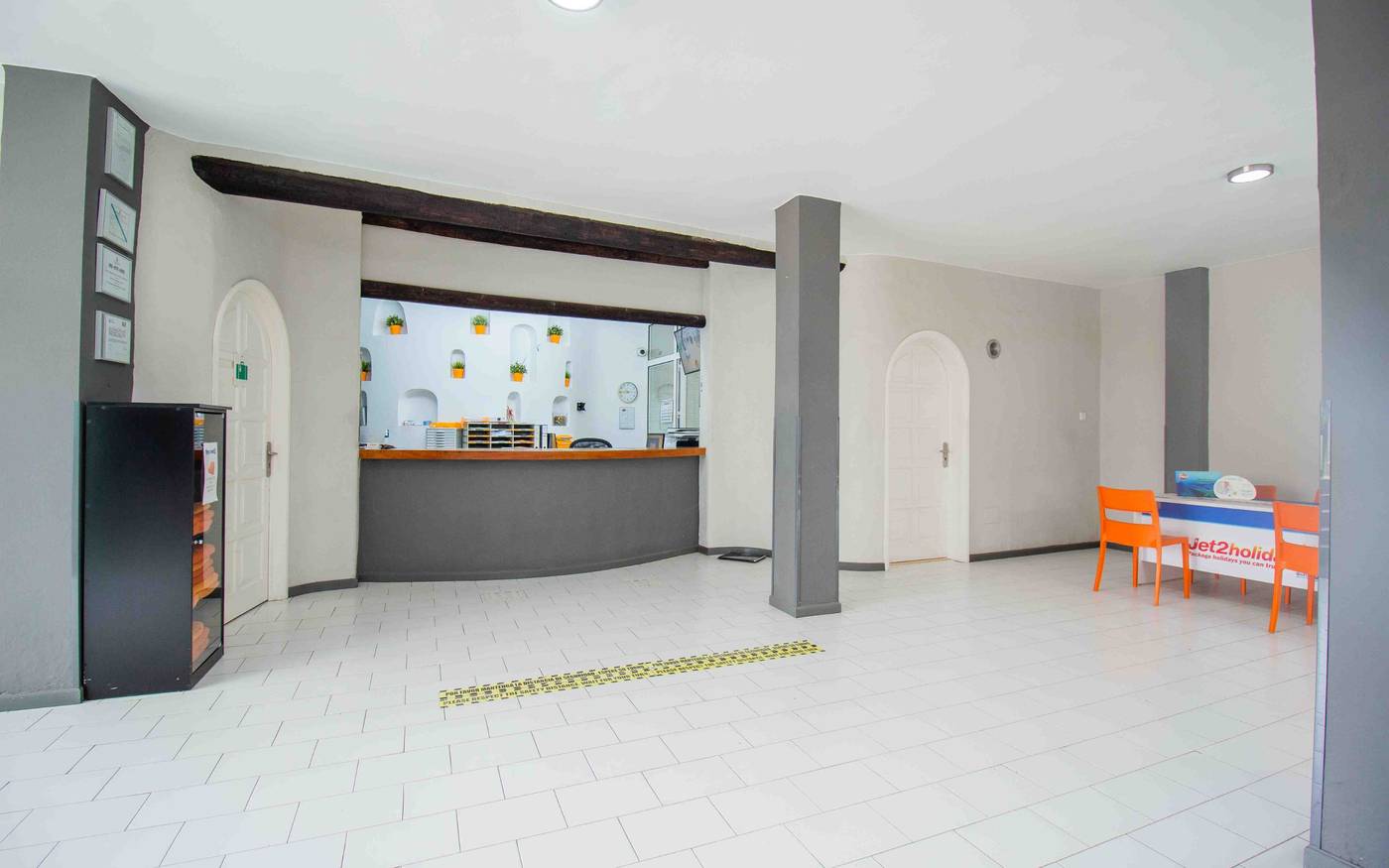 La-Pe----ita-Lobby-61