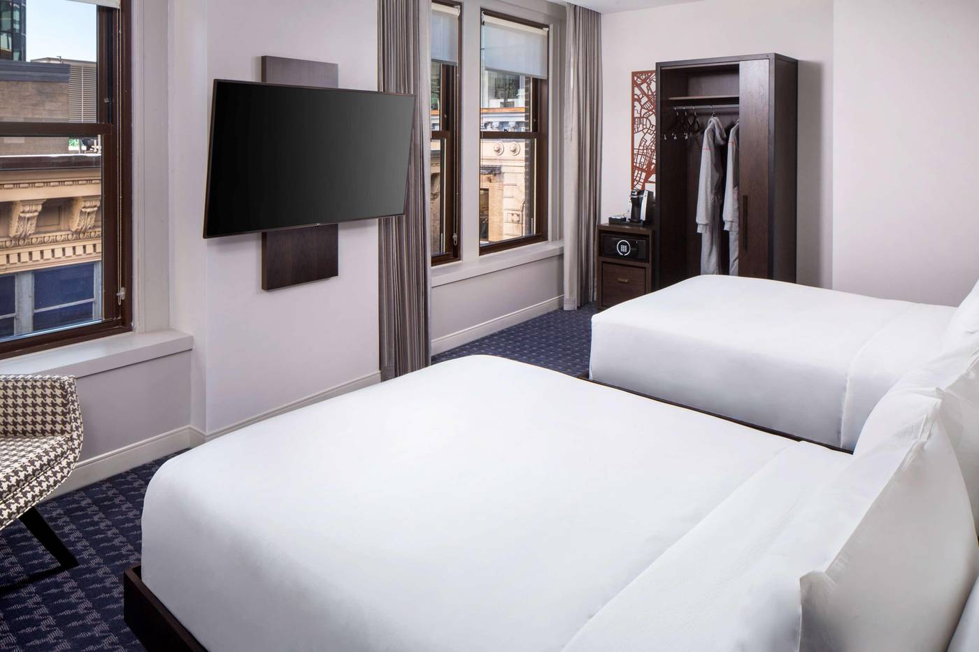 Hyatt-Centric-Faneuil-Hall-Boston-Room-4
