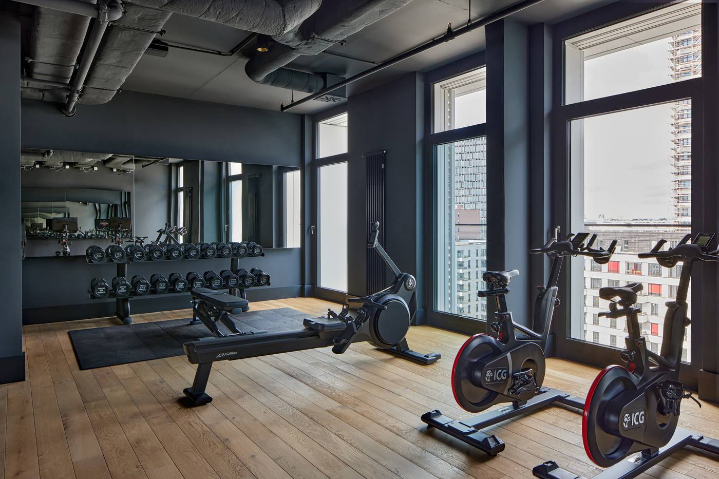 Locke-at-East-Side-Gallery--Friedrichshain-General-view-41