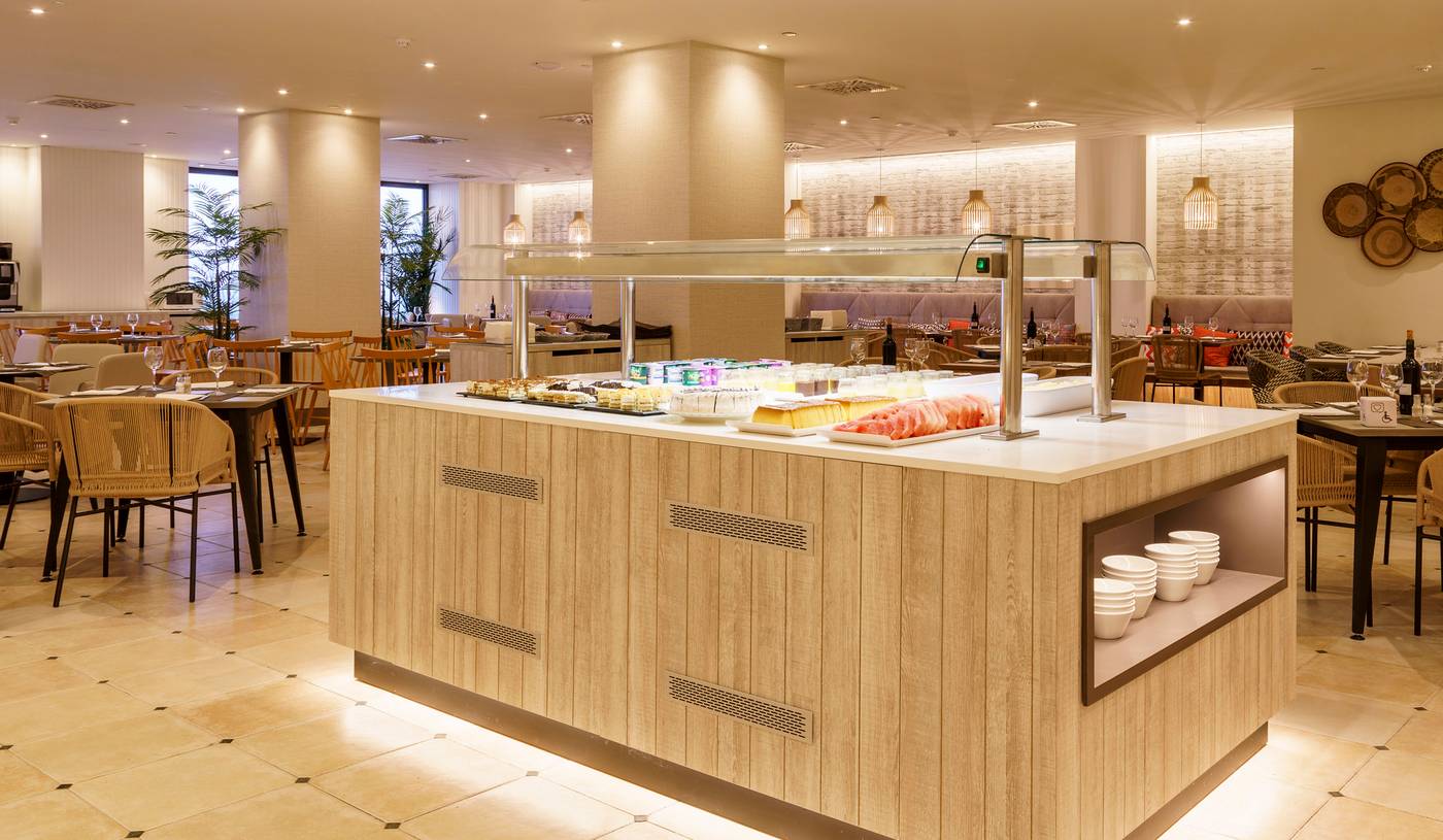 Ilunion-Fuengirola-Restaurant-33