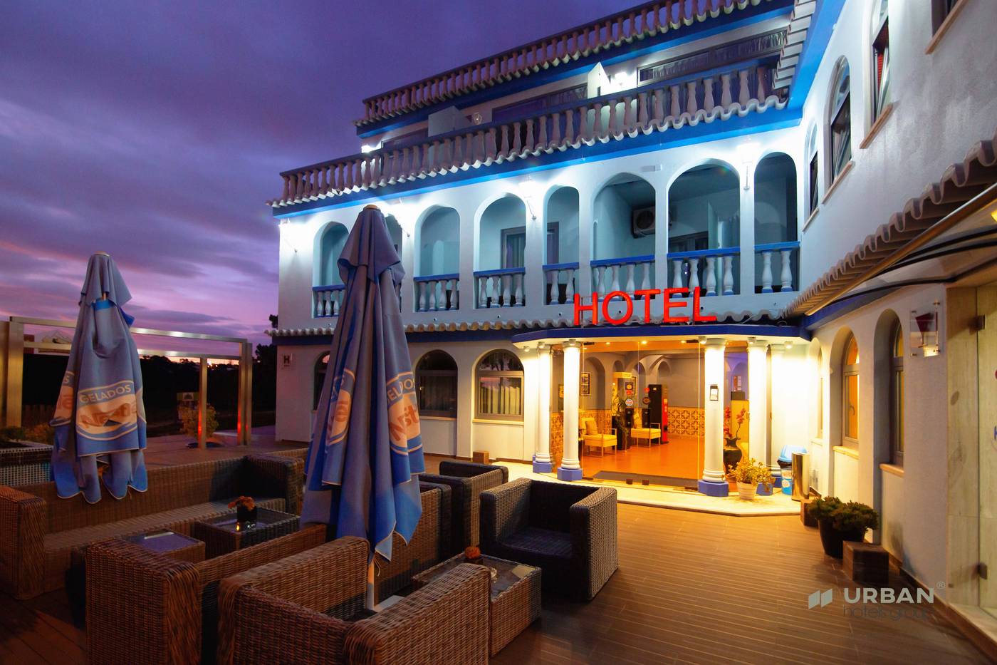 Hotel-Santa-Eulalia-Praia-Lobby-9