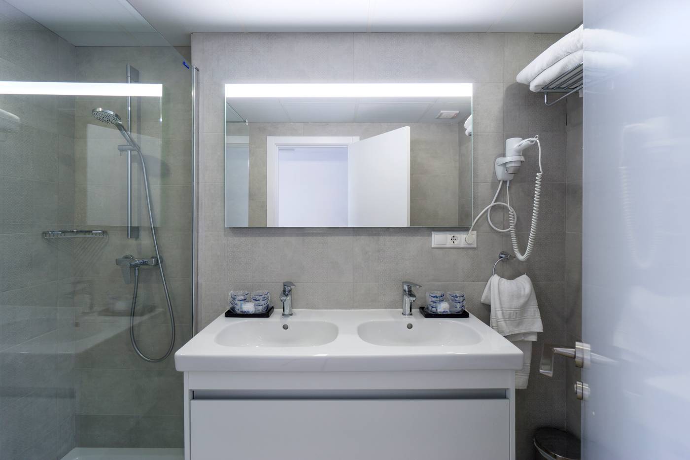 Medplaya-Hotel-Calypso-Room-36