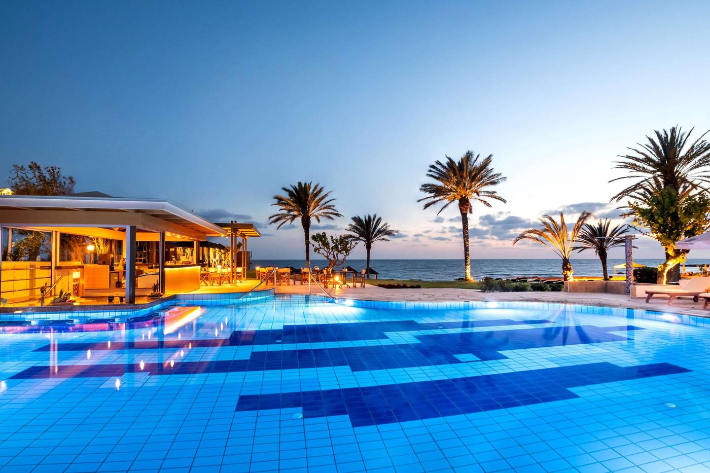 Constantinou-Bros-Athena-Beach-Hotel-Bar-9