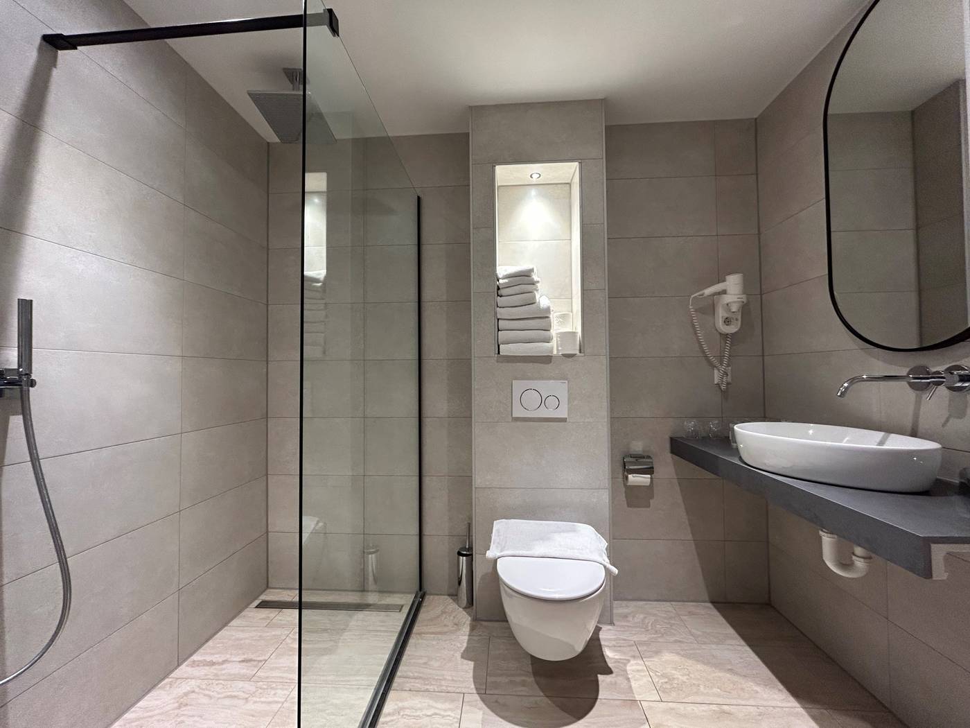 XO-HOTELS-Blue-Square-Room-33