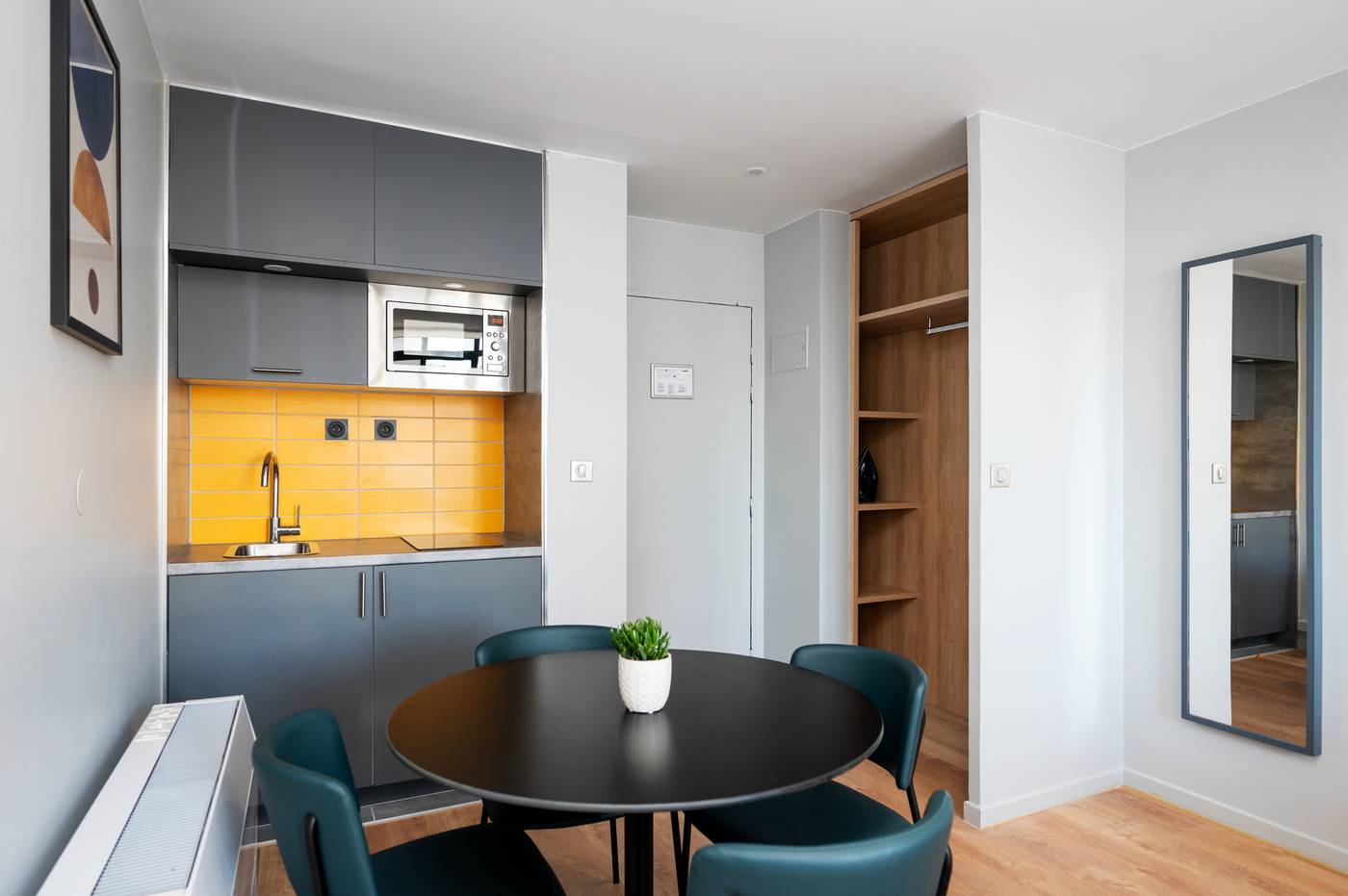 Staycity-Aparthotels-Gare-de-lEst-Room-32