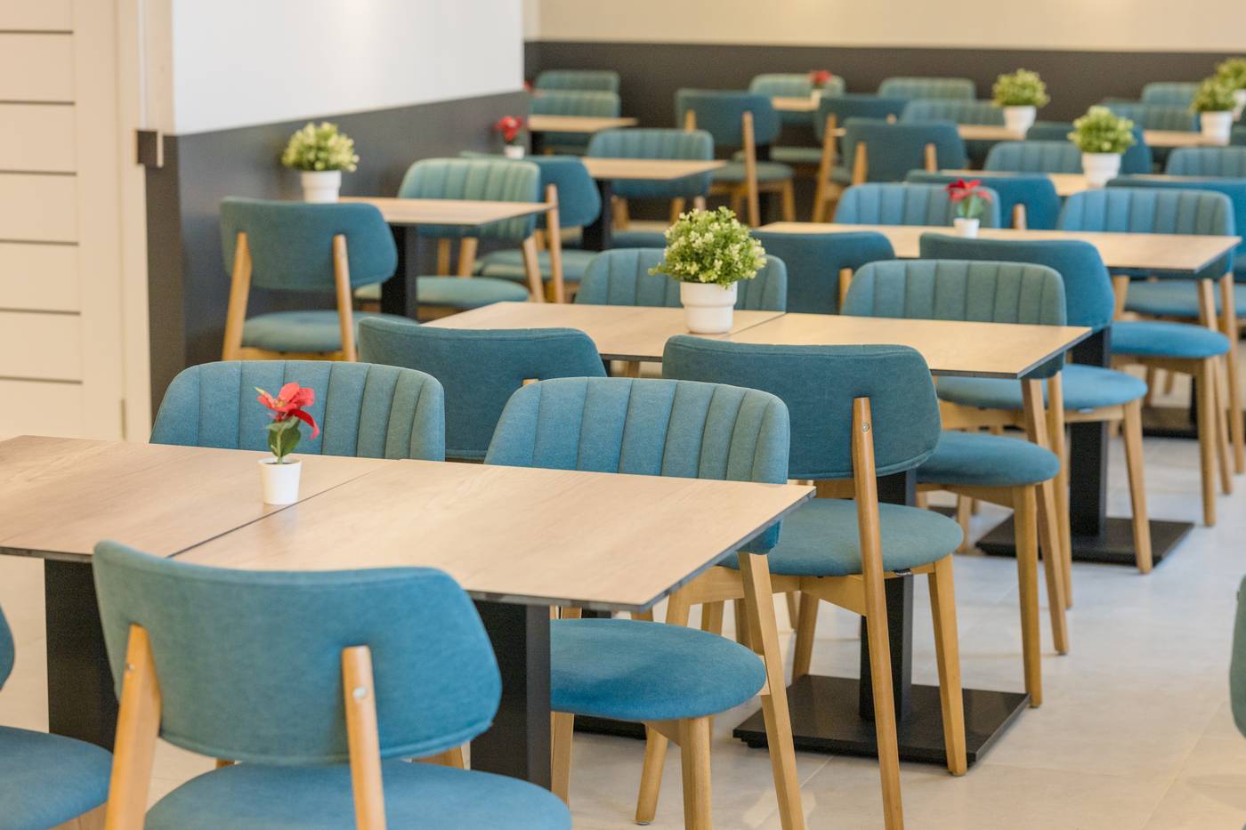 Baross-City-Hotel---Budapest-Restaurant-15