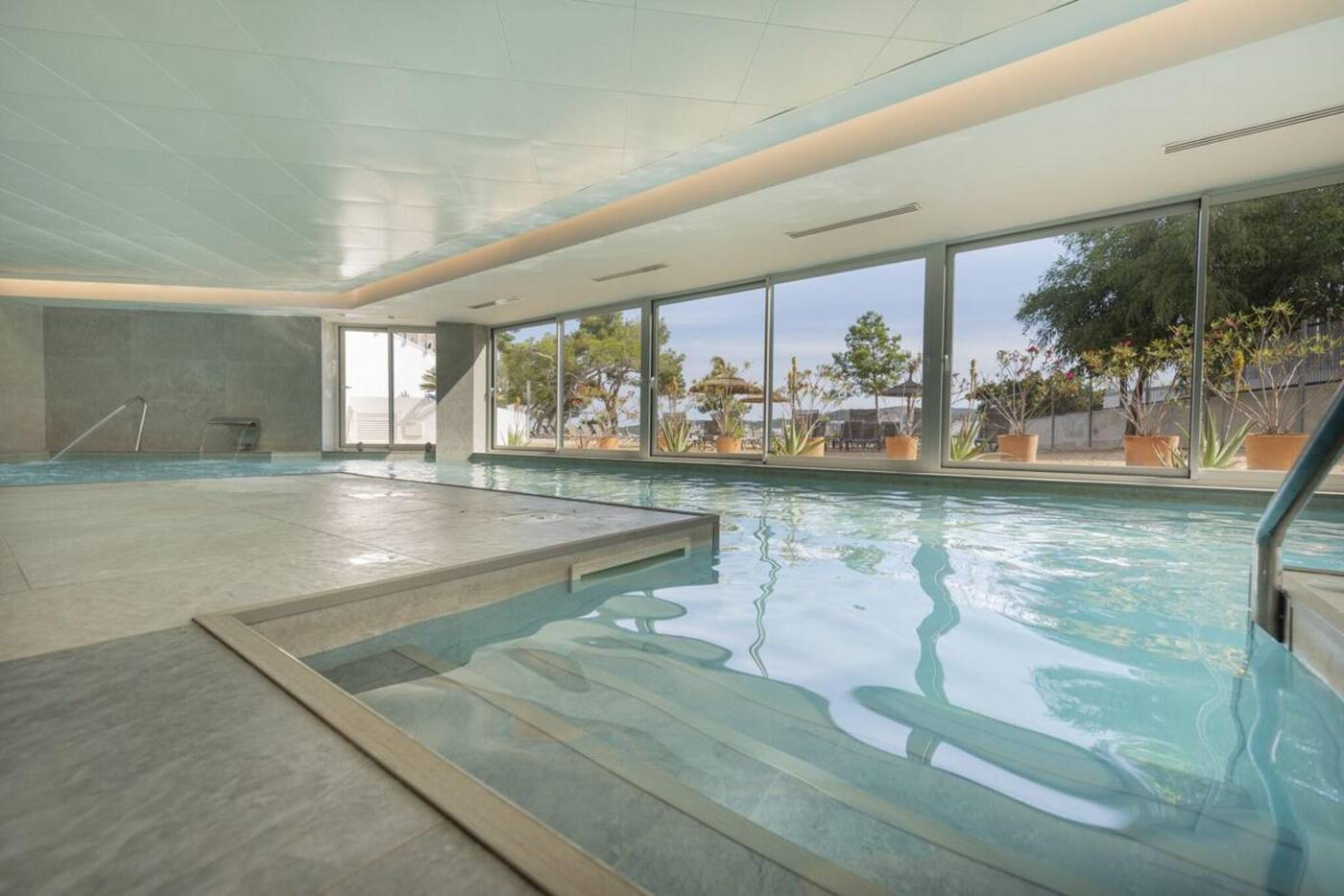 Els-Pins-Resort---Spa-Sports-and-Entertainment-64