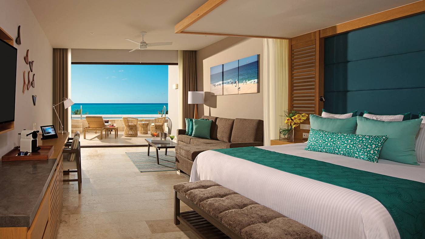 Dreams-Playa-Mujeres-Golf---Spa-Resort-All-Inclusive-Room-10
