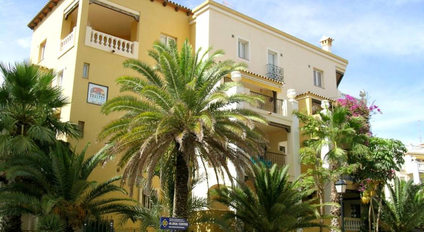 Ona-Aldea-del-Mar-Lobby-2