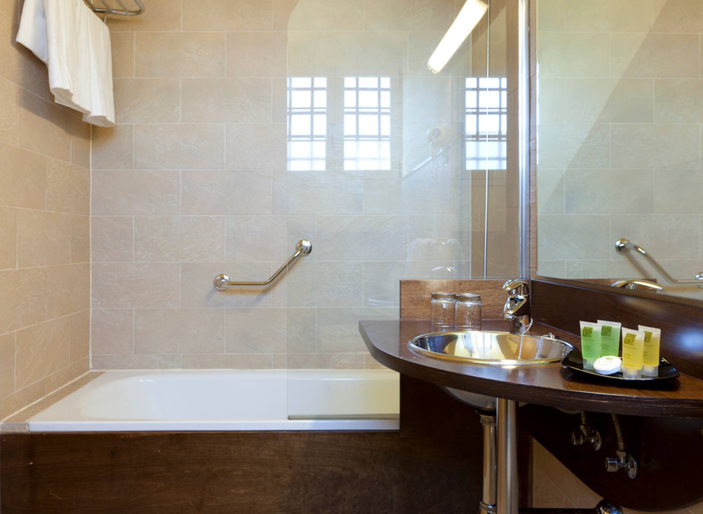 Victoria-4-Puerta-del-Sol-Room-27