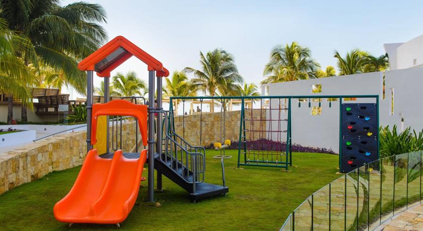 Krystal Grand Punta Cancun