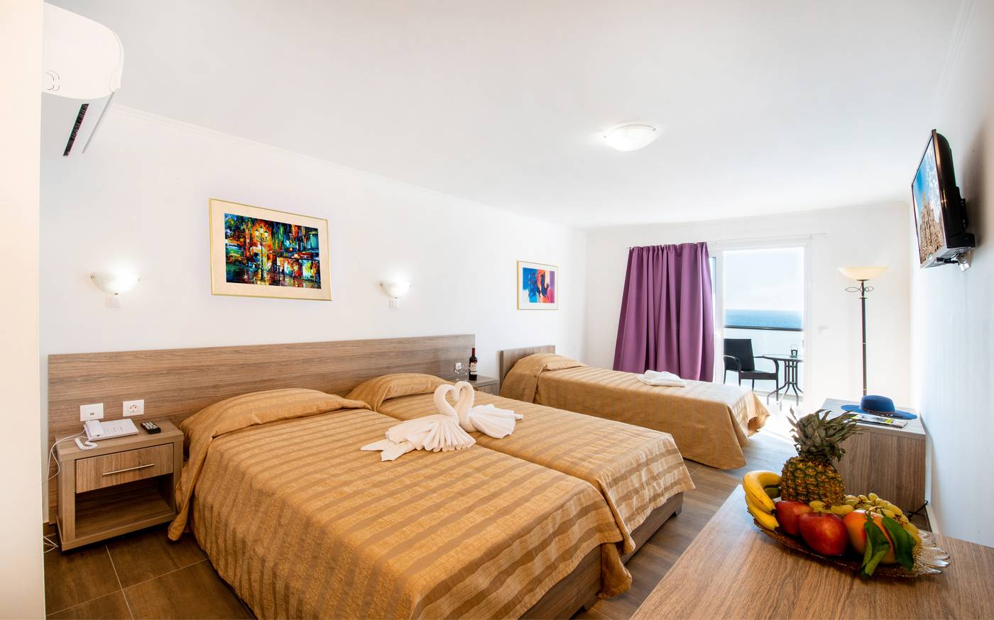 Ilyssion-Hotel-Room-17