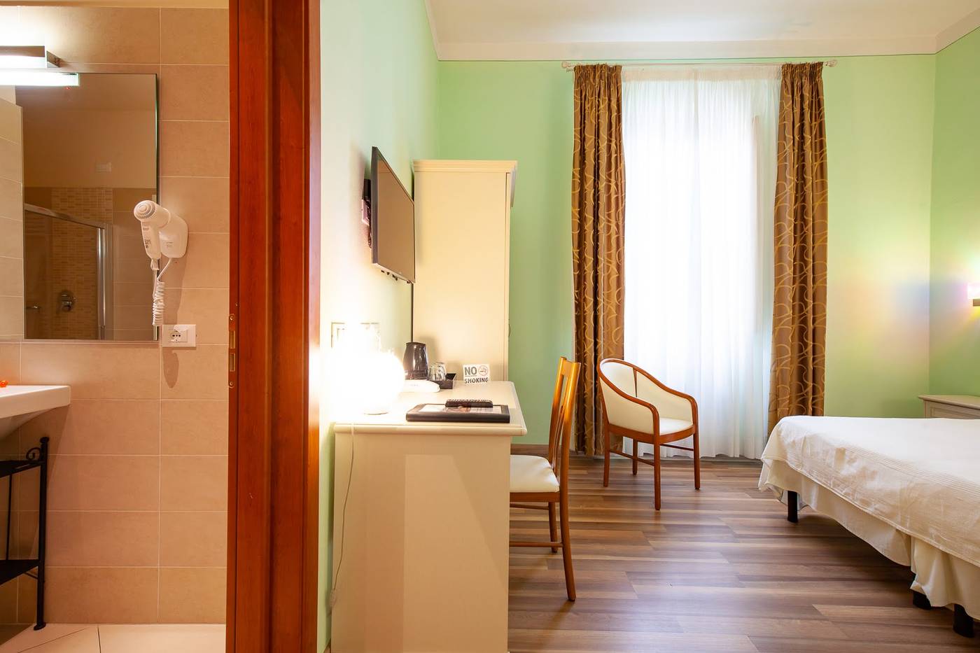 SmArt-Hotel-Bartolini-Room-17