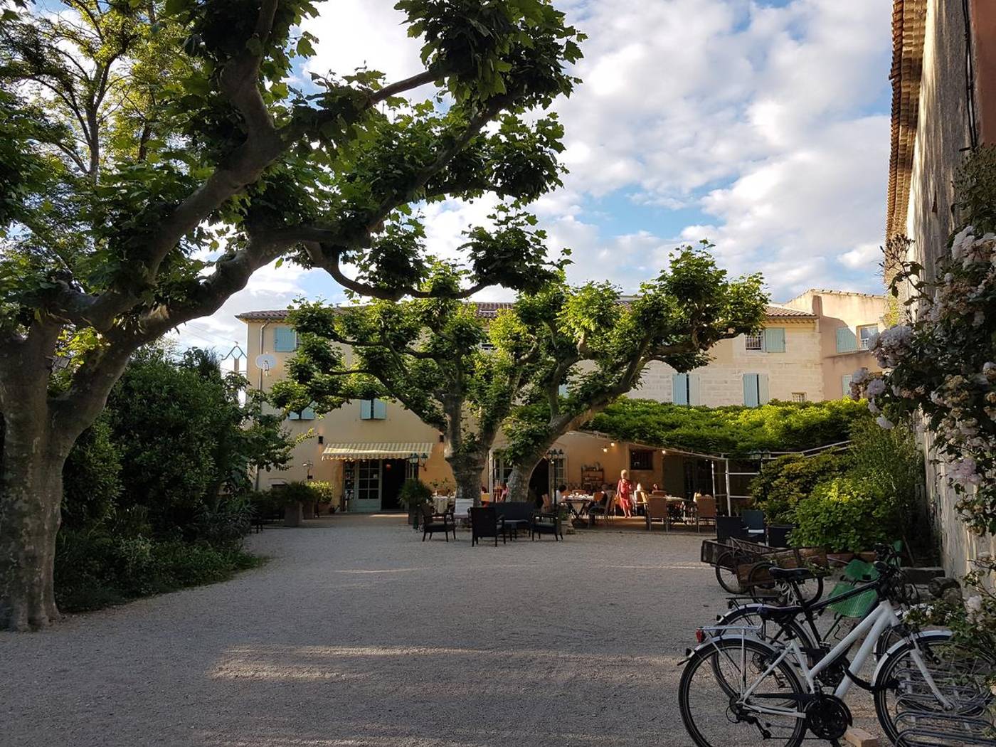 La Ferme-France-AVIGNON-General view-2