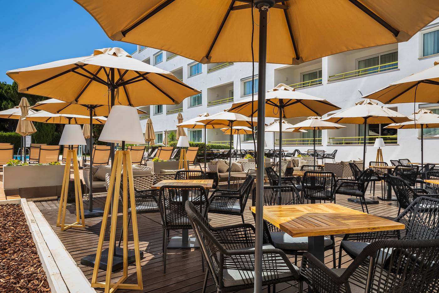 The-Patio-Suite-Hotel-Restaurant-15