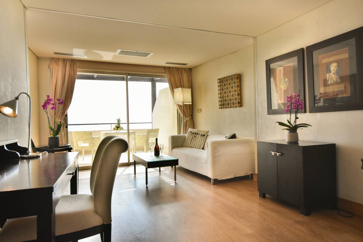 Plaza-Resort-Hotel-Room-27