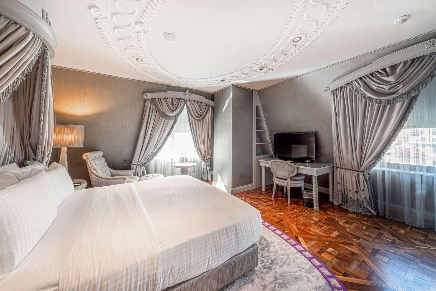 Wyndham-Grand-Istanbul-Kalamis-Marina-Hotel-Room-26