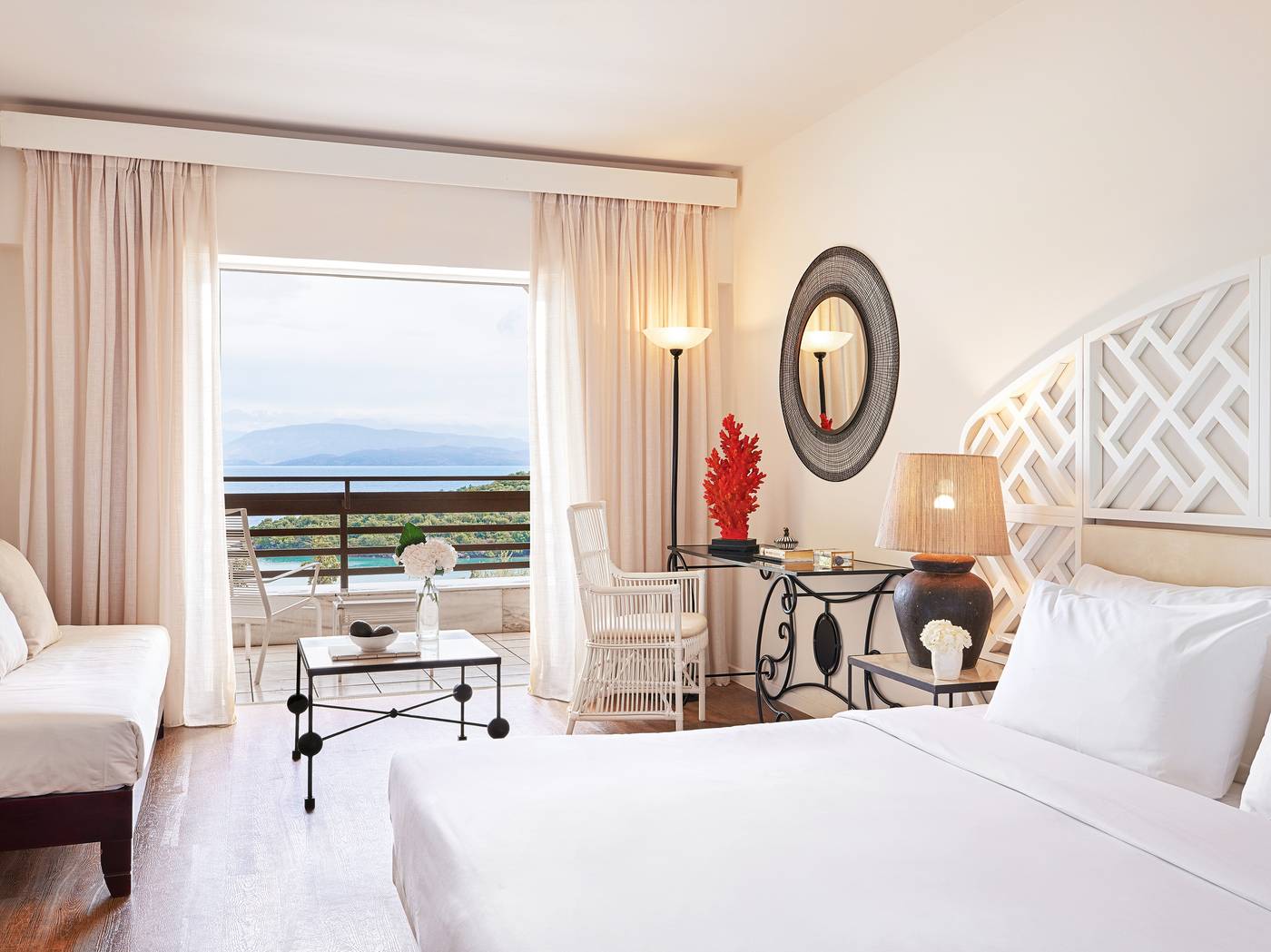 Grecotel-Luxme-Daphnila-Bay-Dassia-General-view-12