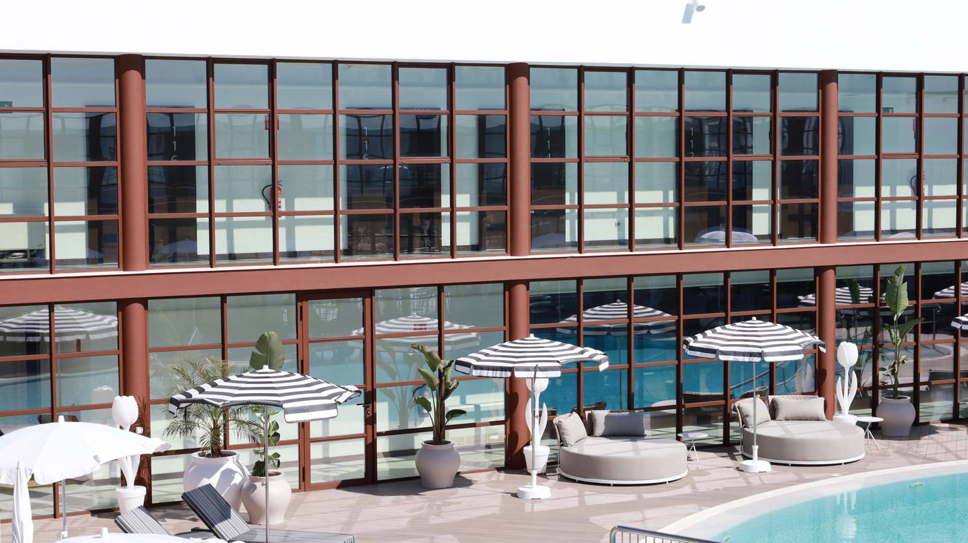 Port-Ciutadella-Pool-2