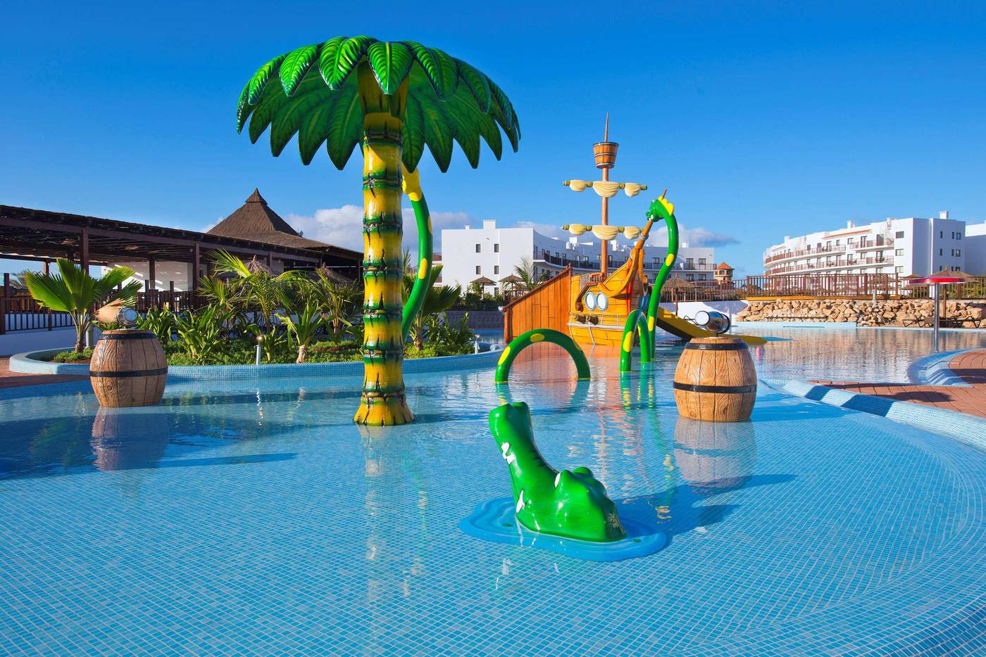 Melia-Dunas-Beach-Resort---Spa-Pool-3