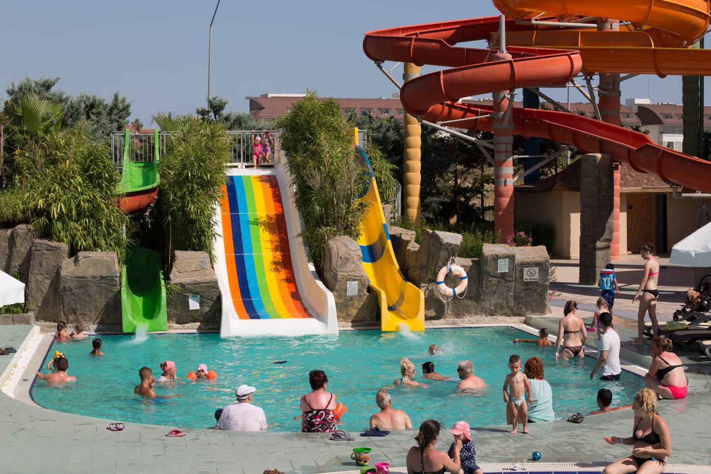 Royal-Dragon-Hotel-Pool-20