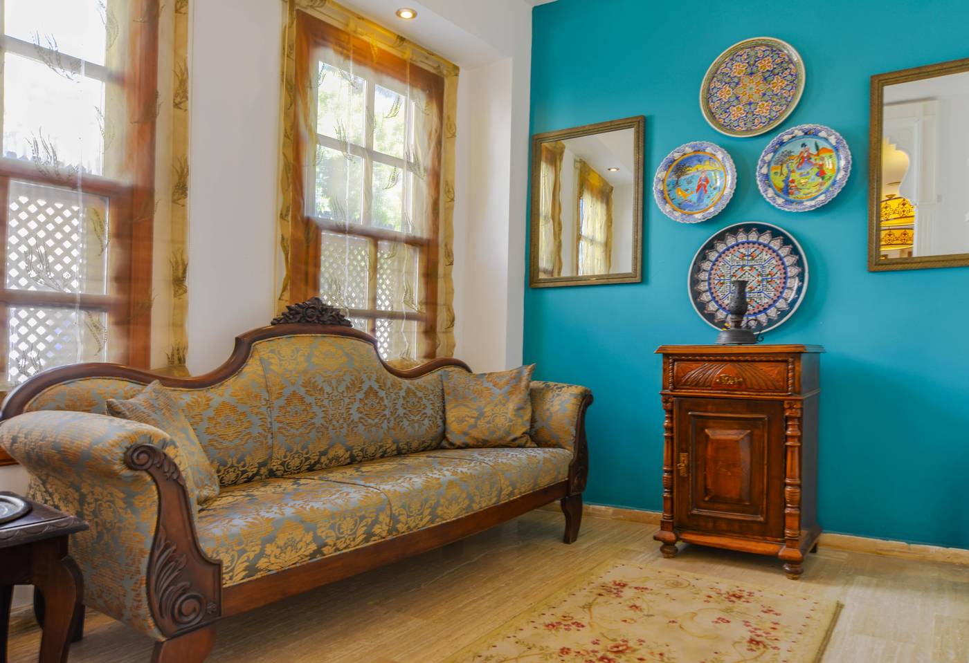 Argos-Hotel-Lobby-22