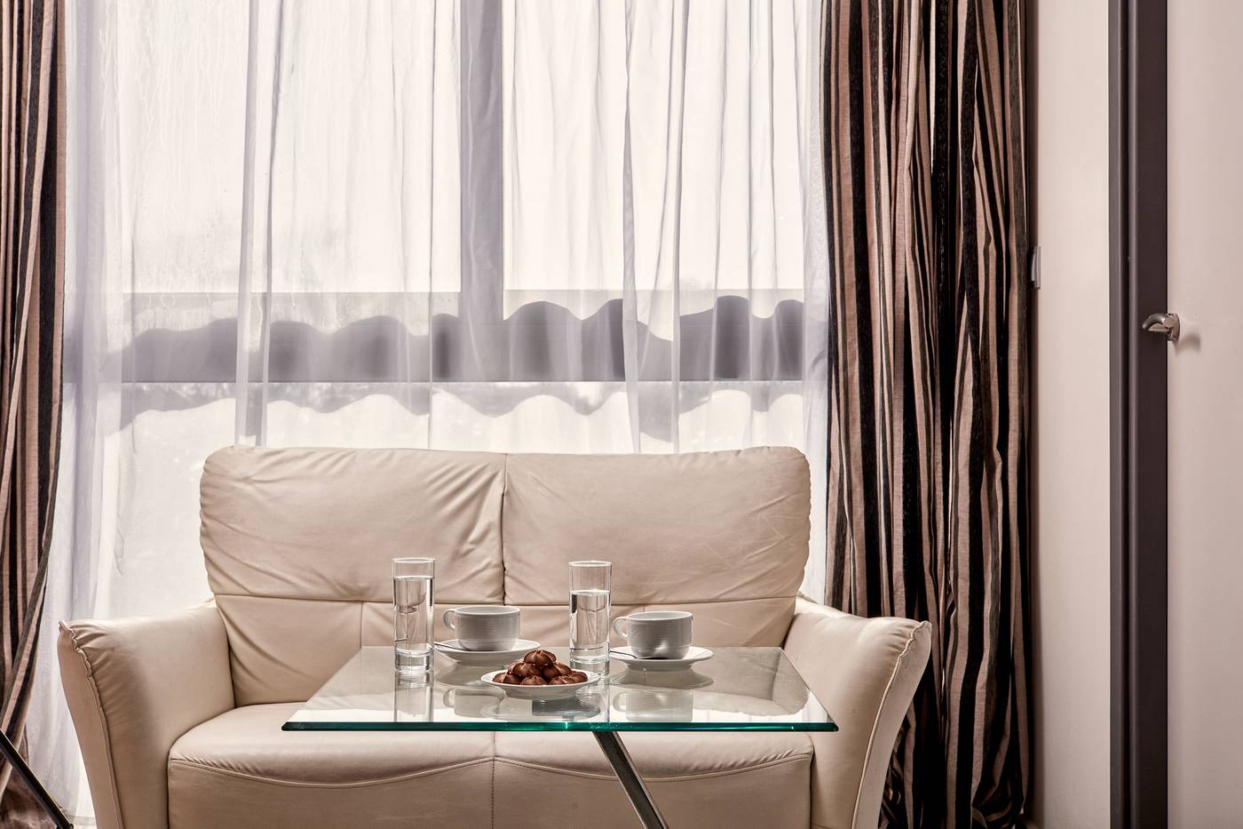 Ocean-Blue-Hotel-Room-27