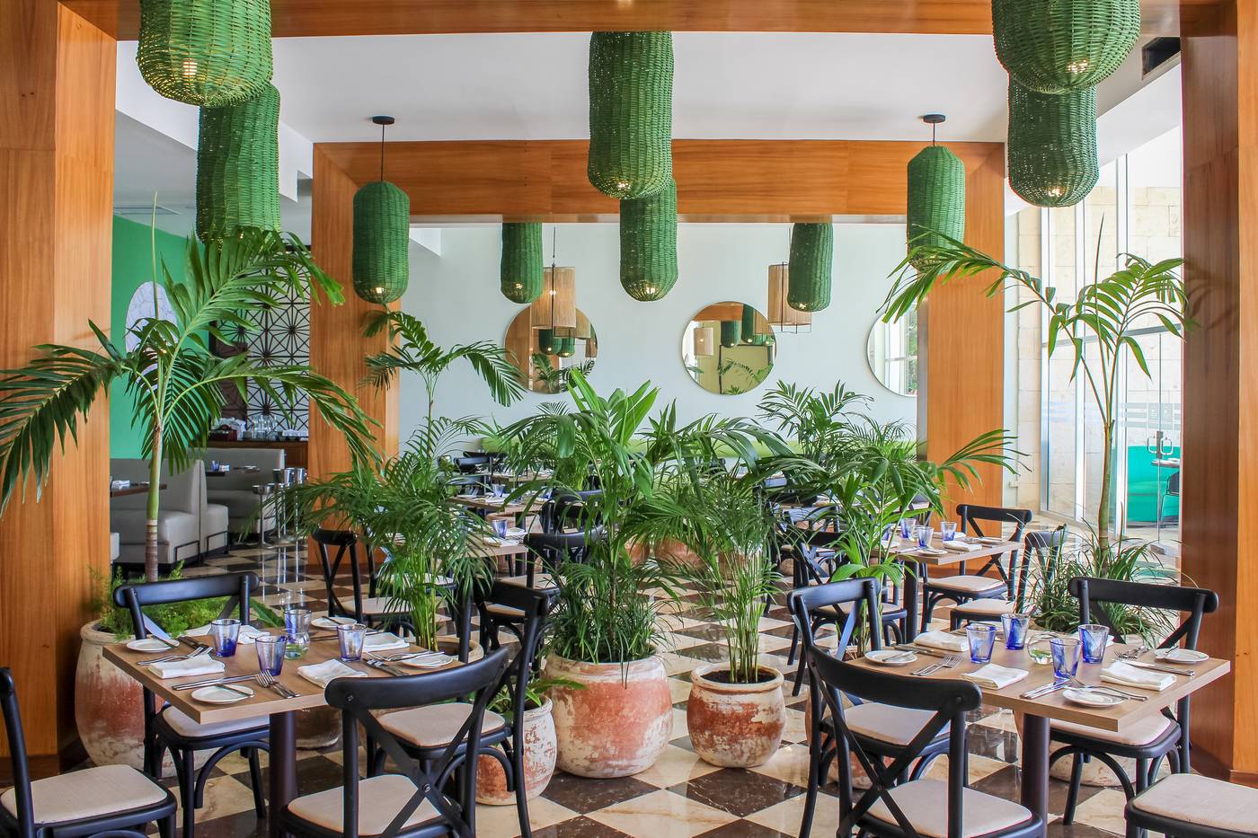 Essence-at-the-Fives-Beach-General-view-56