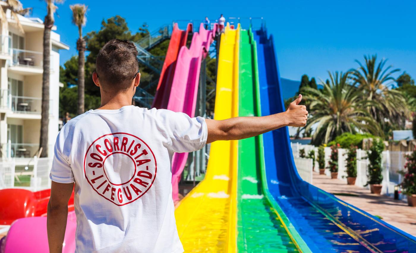 Globales-Playa-Estepona-Sports-and-Entertainment-26