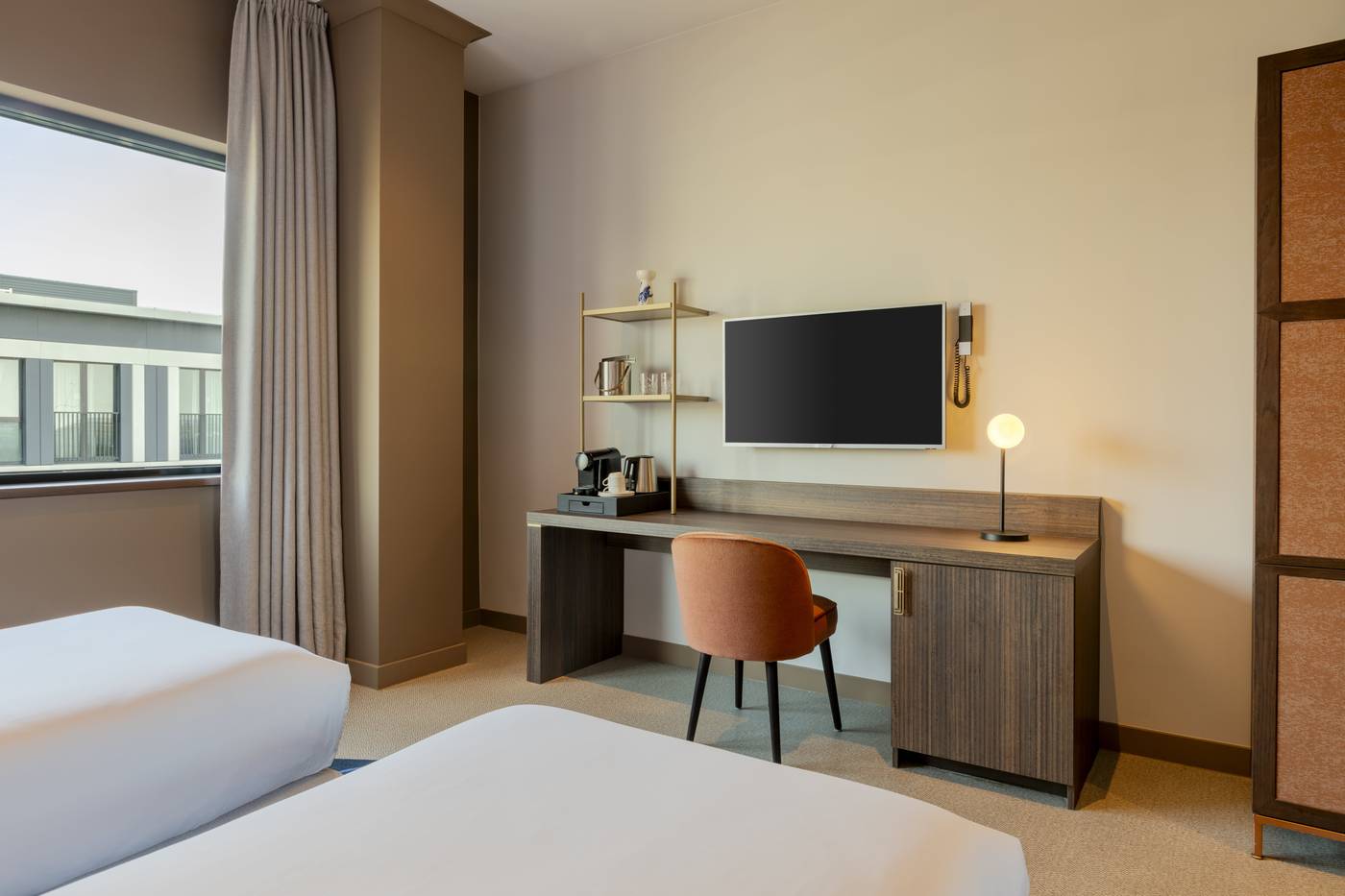 Corendon-Plaza-Amsterdam-Schiphol-Airport-Hotel-Room-25