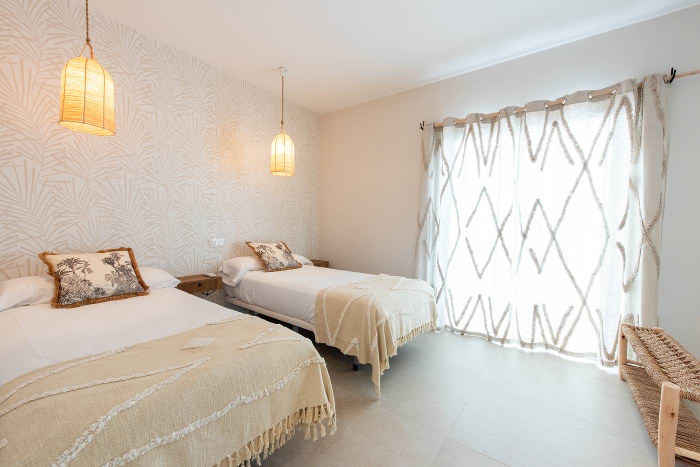 11.06.25 EREZA The White Homes