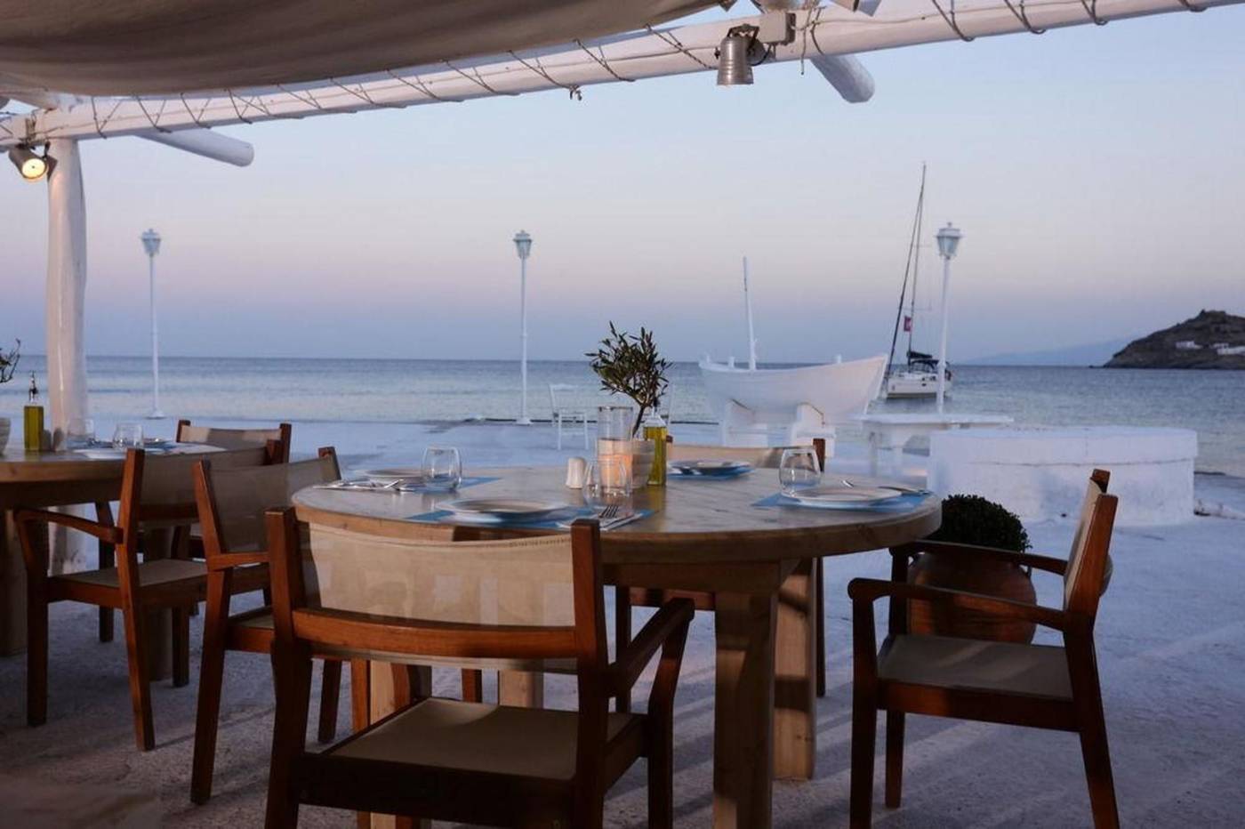Aphrodite-Beach-Restaurant-14