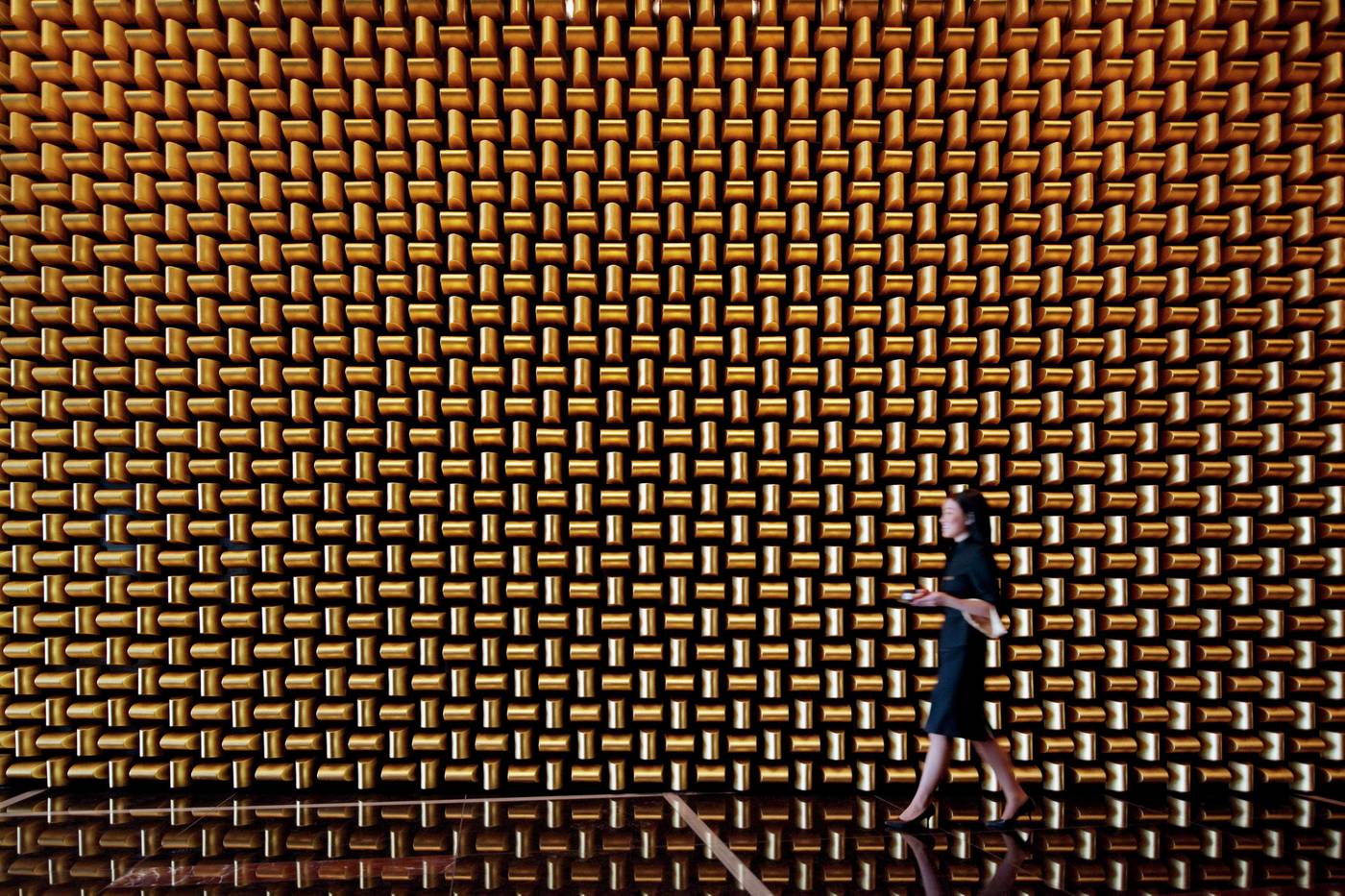 Waldorf-Astoria-Las-Vegas-Lobby-91