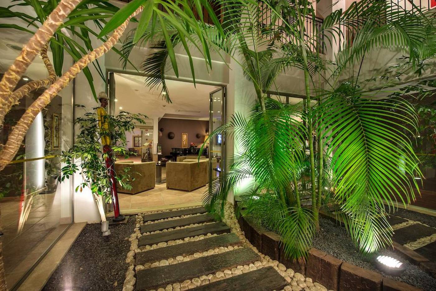 Vale-Del-Rei-Hotels-and-Villas-Lobby-55