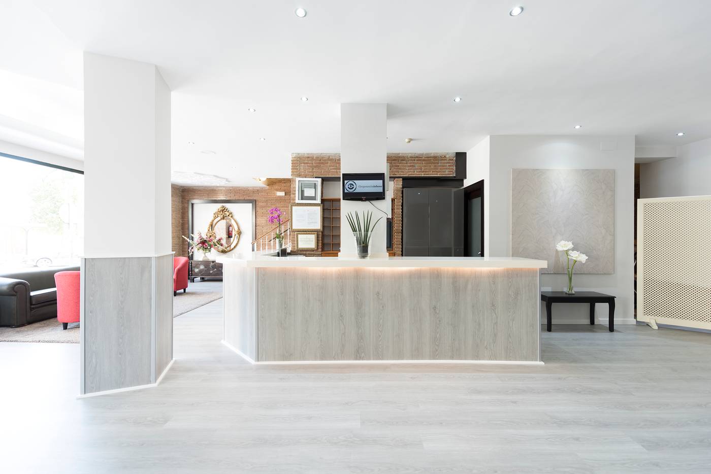 Toboso-Chaparil-Lobby-21