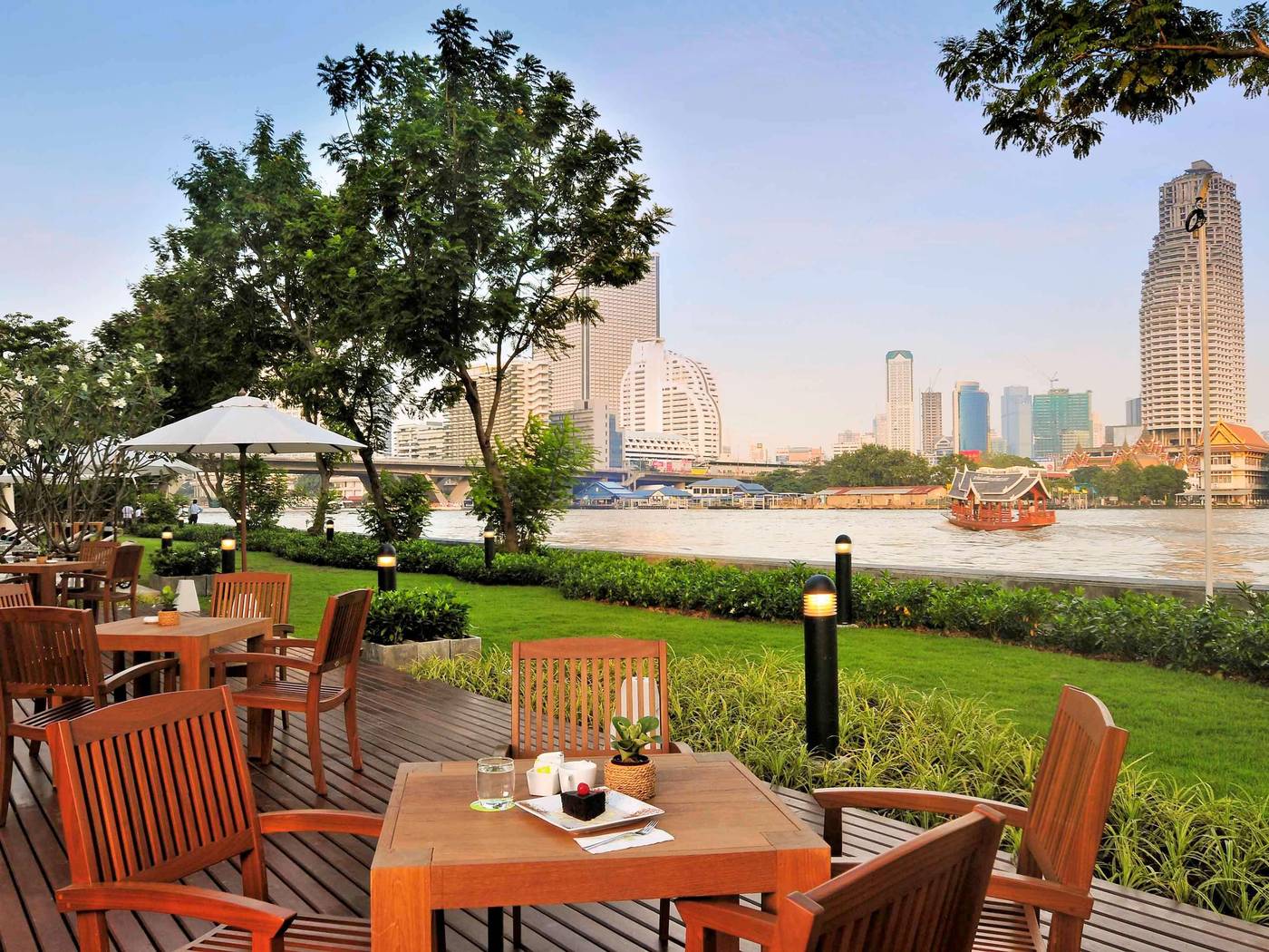 ibis-Bangkok-Riverside-General-view-24