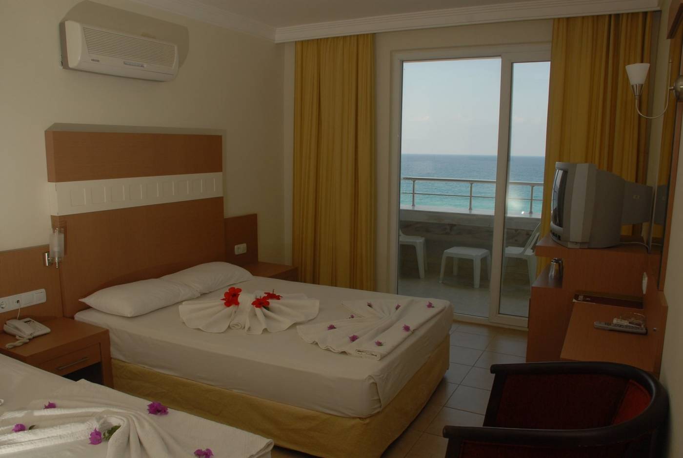 Sunstar-Beach-Hotel-Room-15