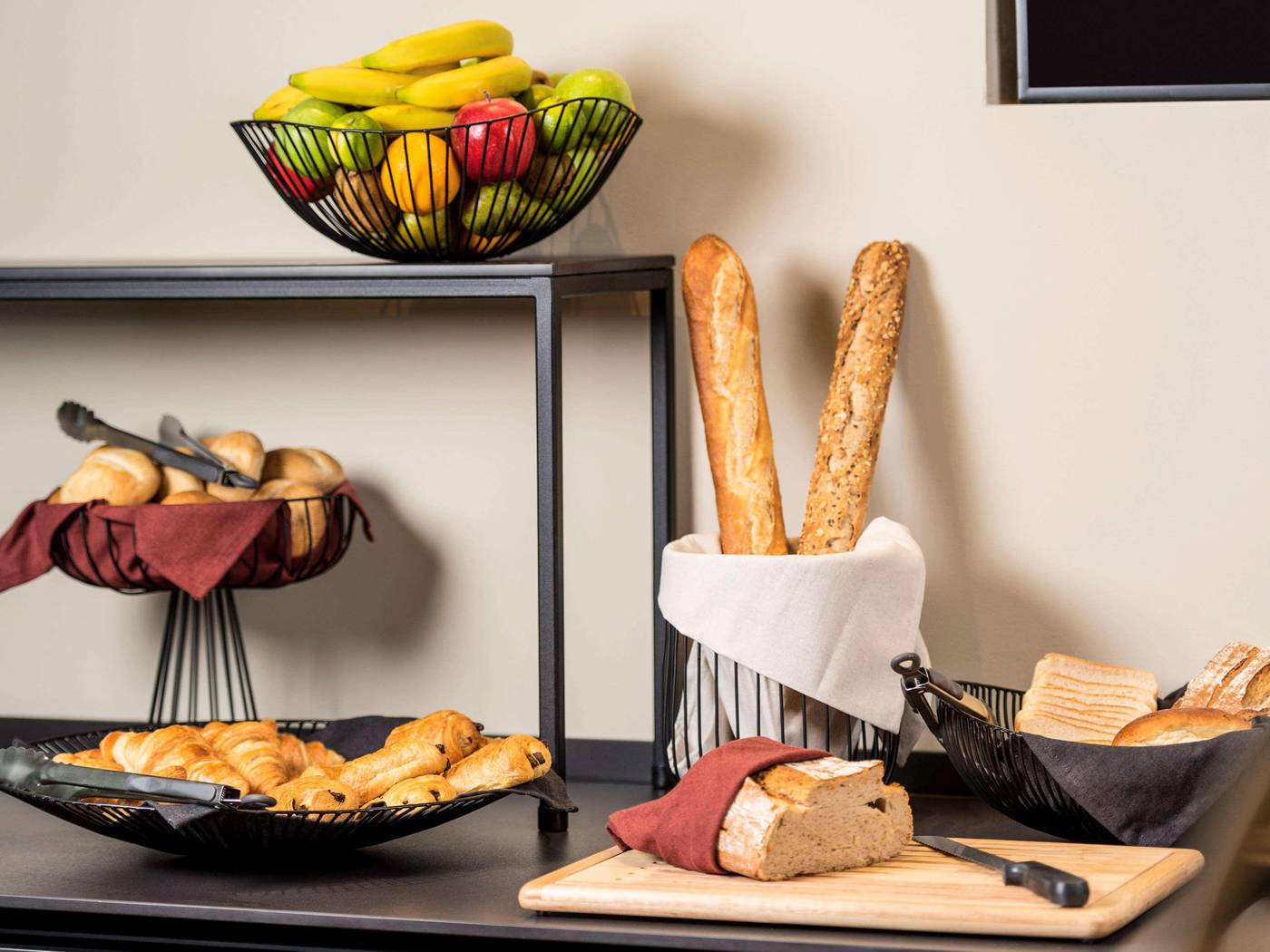 Ibis-Brussels-Centre-Chatelain-Restaurant-25