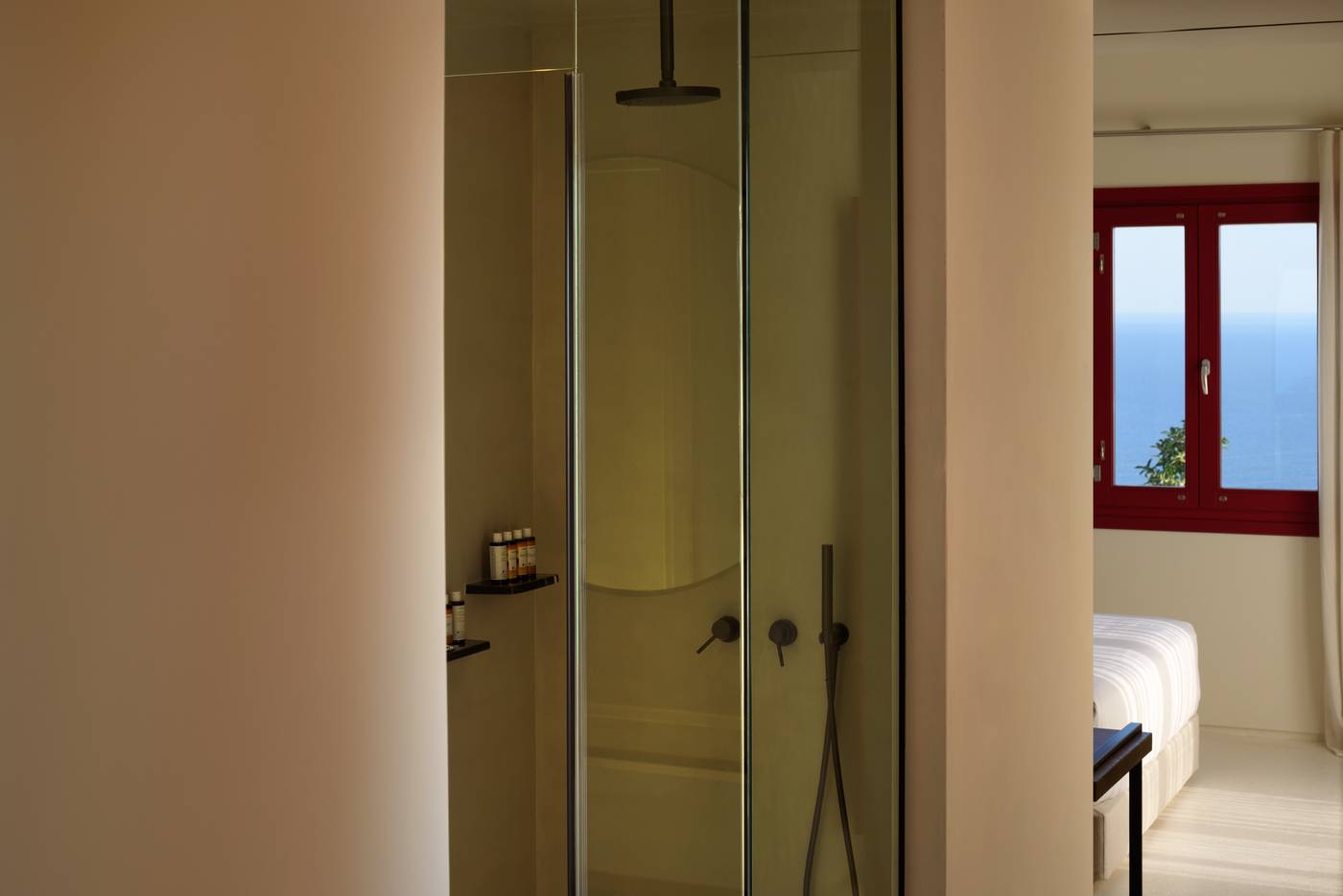 Potnia-Theron-Suites-Room-35