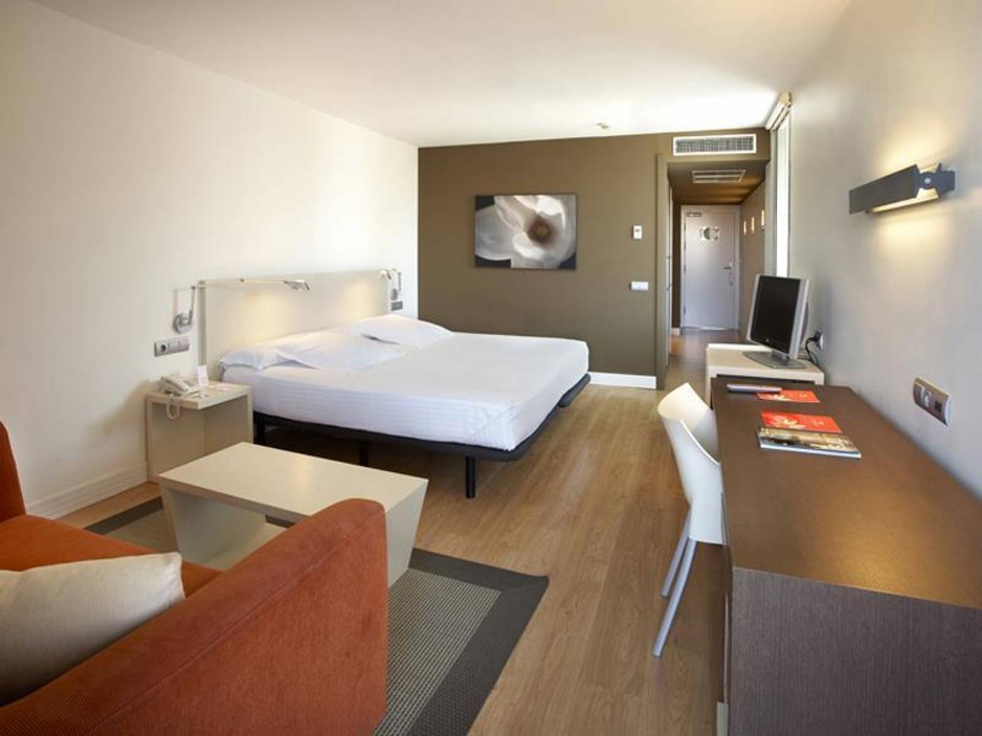 Magnolia-Hotel---Adults-Only-Room-11