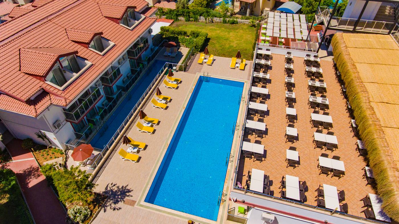 Sunshine Holiday Resort Hotel