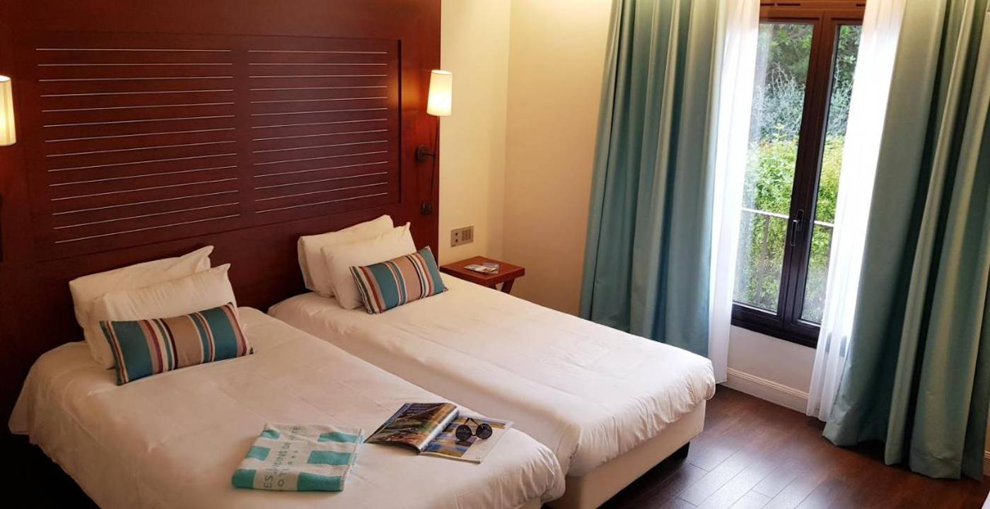 Les-Jardins-de-Sainte-Maxime-Room-17