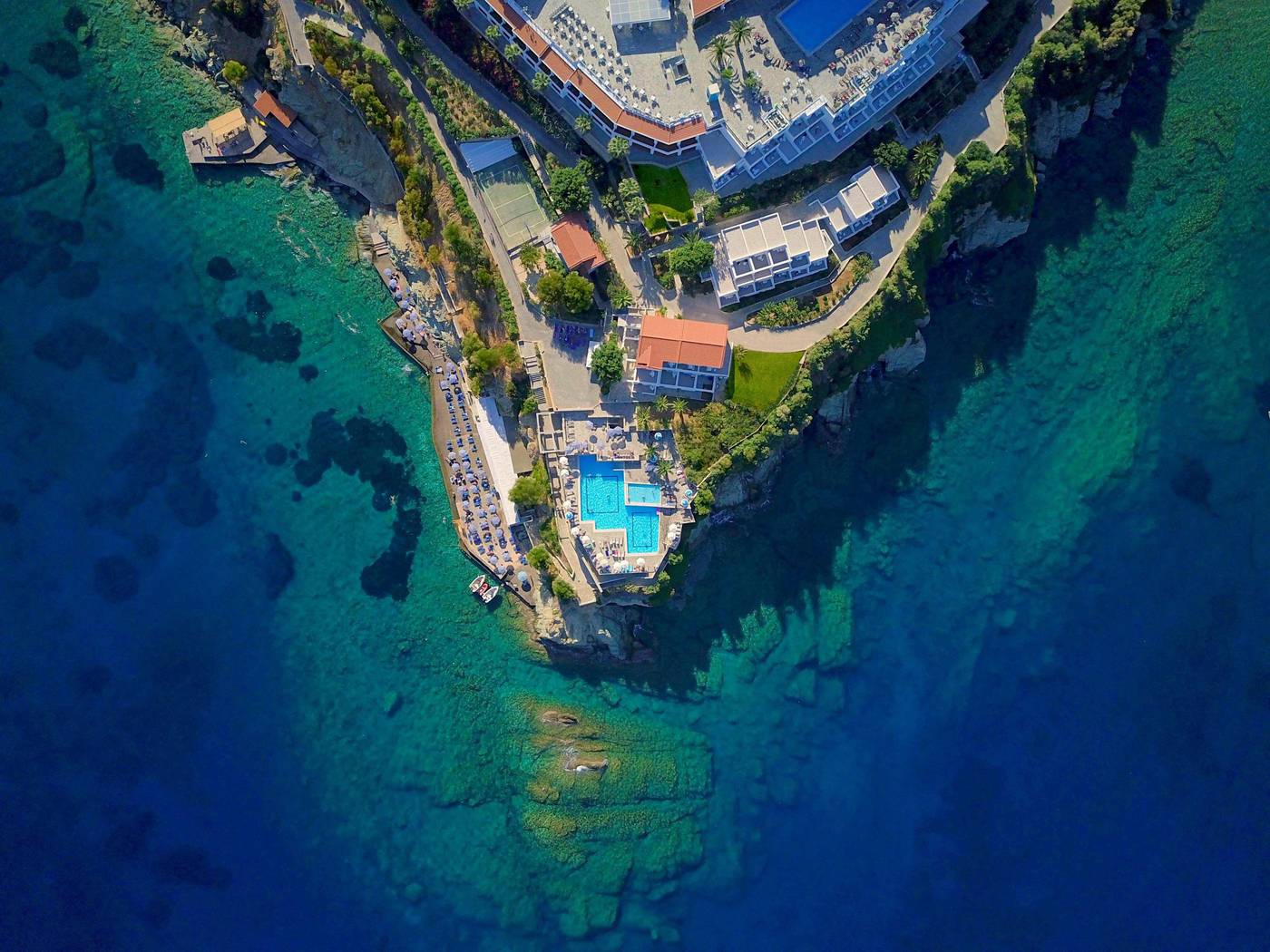 Peninsula-Resort---Spa-General-view-4