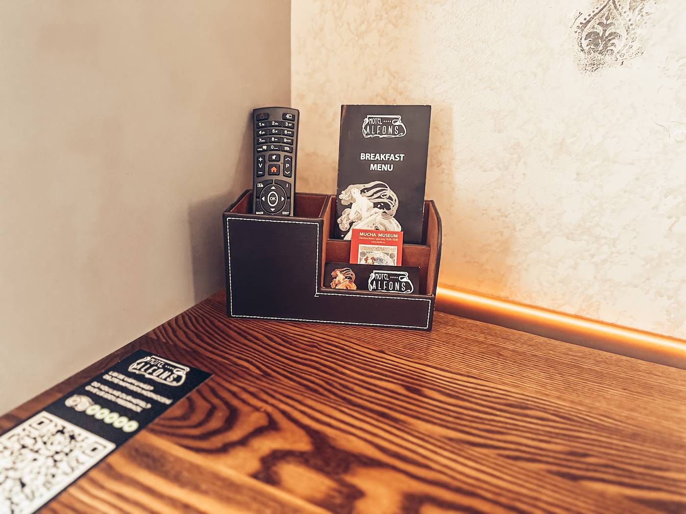 Alfons-Boutique-Hotel-Room-10