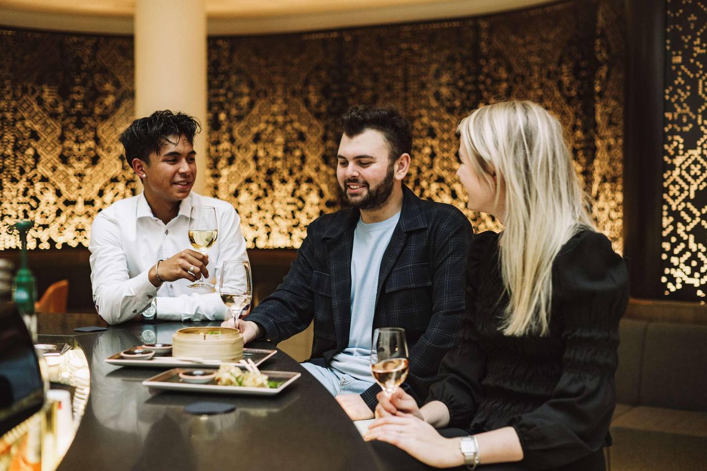 Hilton-Amsterdam-Airport-Schiphol-Bar-22