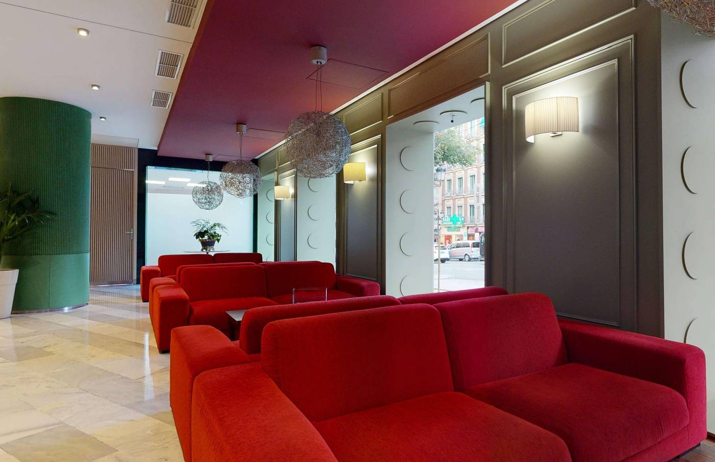 Paseo-del-Arte-Lobby-3